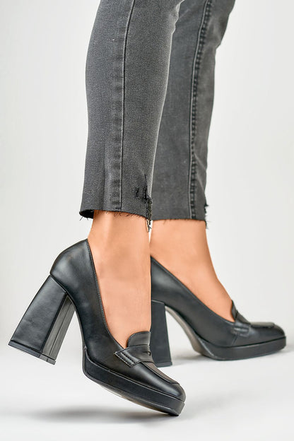 Escarpins à talons model 185398 PRIMO
