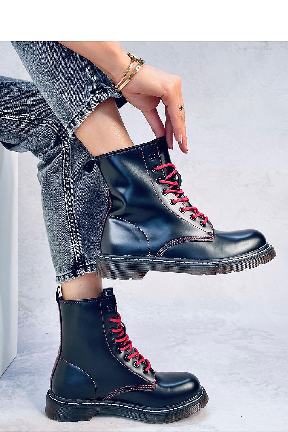 Bottes model 185764 Inello