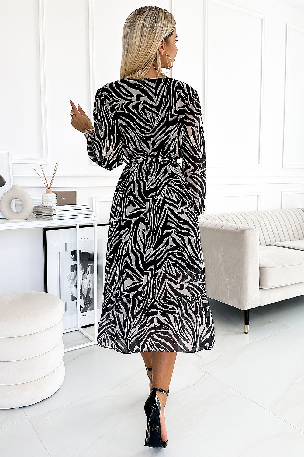 Robe de jour model 186759 Numoco